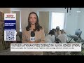 Zorganizował zbiórkę, jakiej jeszcze nie było. Przez 9 dni słucha jednej piosenki i zaprasza gości