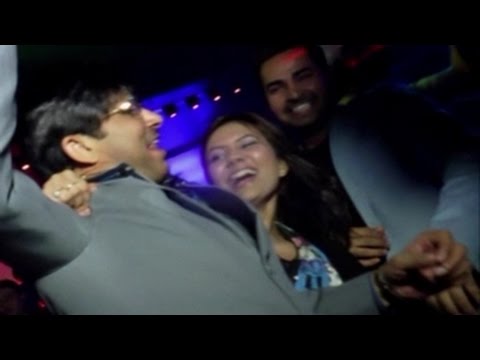 Karishma Kapoor Ka Sex Video Download - Bollywood Wild Party FOOTAGE LEAKED | Kamaal R Khan, Shanti Dynamite -  YouTube