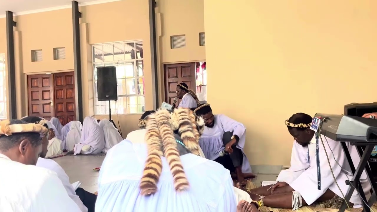 Mshu Hlengwa - Zimemezeni @SthembisoMncwango