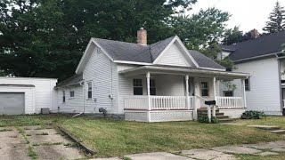 413 W Maple Street, Lansing, MI Presented by Diane Bornhorst.