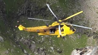 RAF Seaking rescue on Snowdon