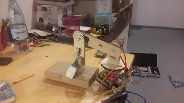 Einfachen 4 Achsen Roboterarm für den Arduino selber bauen.