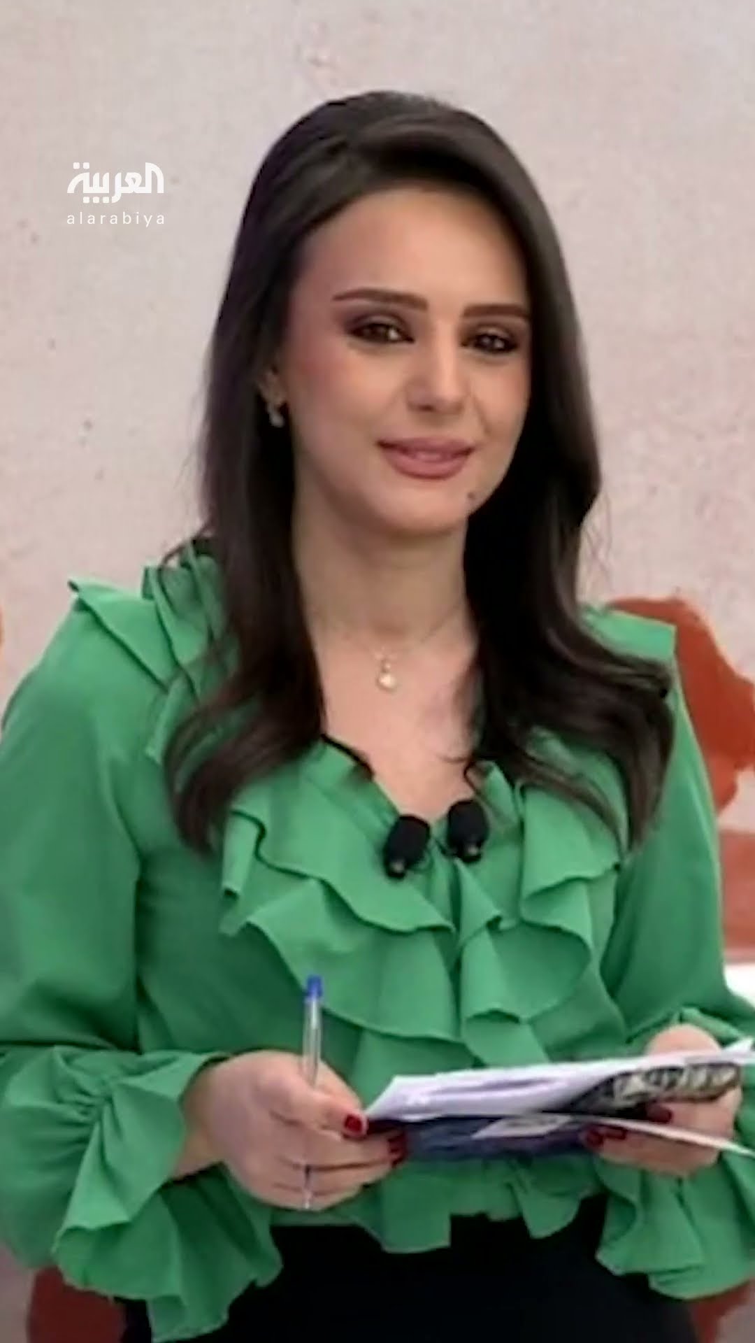 عبد الجواد الرشد يدخل إلى ساحة الجامع الأموي في المدينة القديمة بدمشق