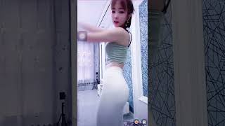 美女热舞侧摇千斤顶抖音快手Tiktok搬运者