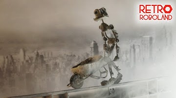 Scratch built diorama - robot constructing Empire State building (alternate universe 1930)