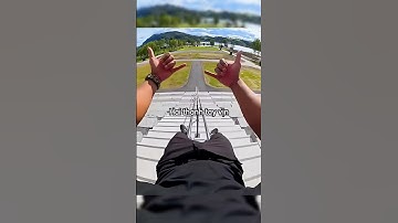 Anh chàng có sở thích kì lạ thích trượt lan can cầu thang 🤯🤯🤯🧠🧠🤣🤣 #shortsvideo