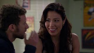 Bones - Angela y Hodgins (6x01)