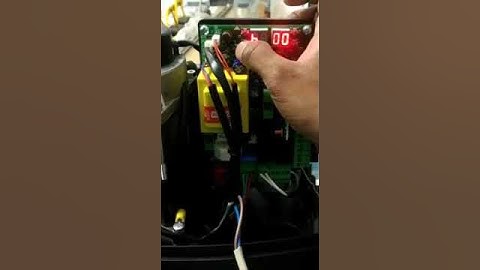 How to reset roger gate motor