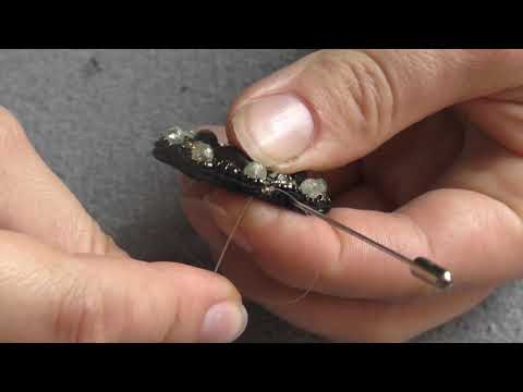 Видео: Как да плета брошка на иглите