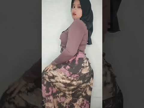 Viral Jilbab Hot goyang Pantat Bikin nikmat pengin dogy hijab twerking