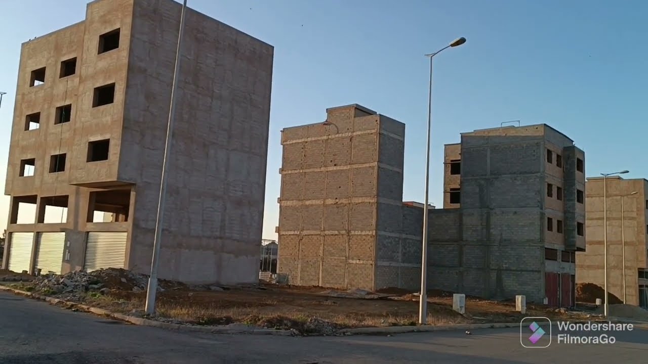 بقع أرضية تجارية في احد السوالم  ابتداءا من 27 مليون  وبدون سمسار 0663710841