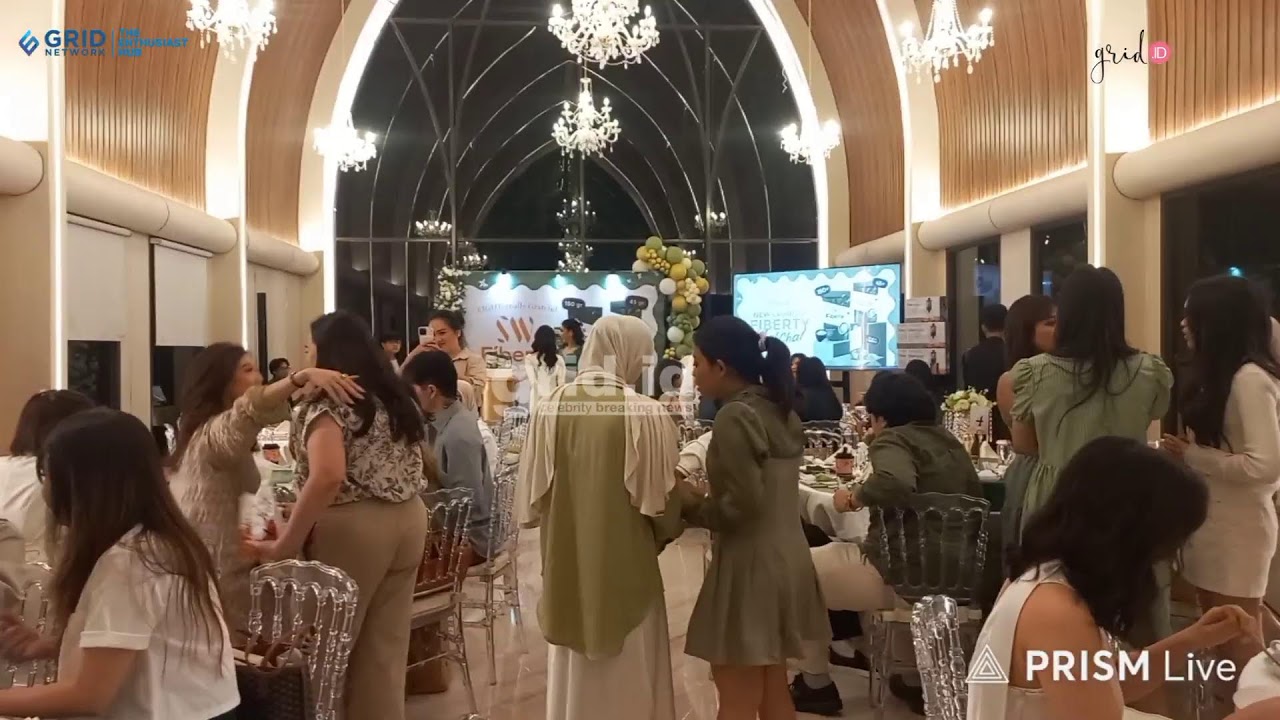 LIVE GRID.ID : Ditemani Giorgio, Sarwendah Luncurkan Produk Minuman Baru