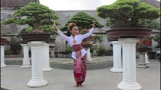 Ratu Anom Ni Komang ayu Triana Meinanda juara 3 tingkat Provinsi