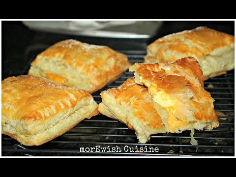 Simple Scrambled Eggs and Puff Pastry Bundles Recipe - Gitta's Kitchen