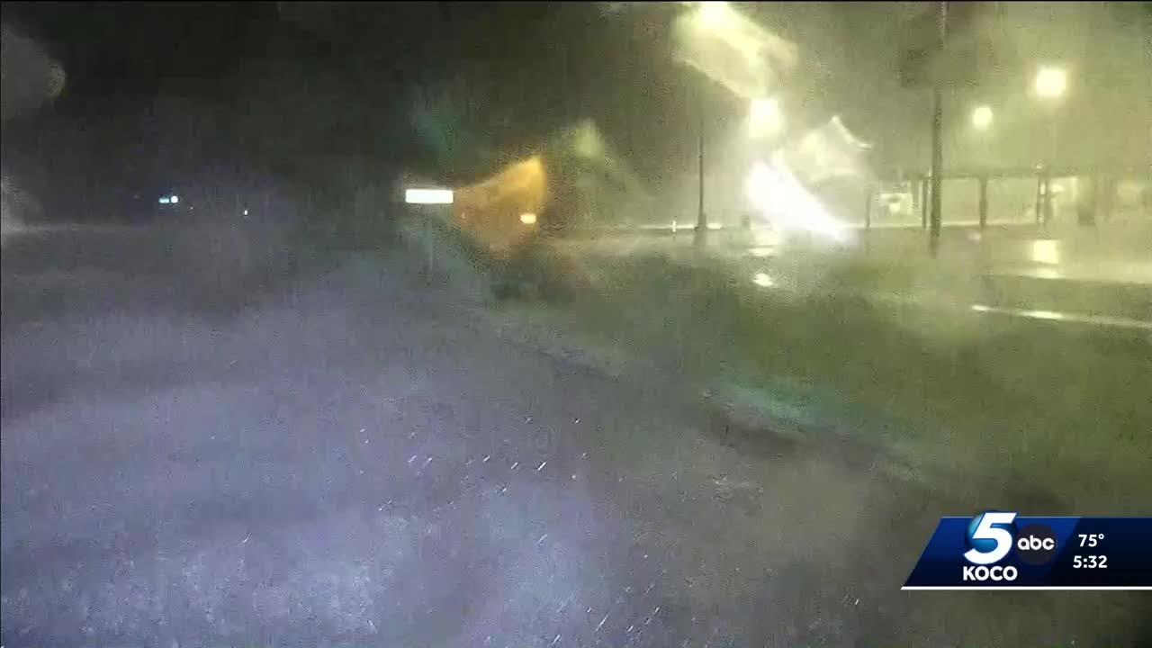 Oklahoma sees strong wind and thunderstorms during overnight severe ...
