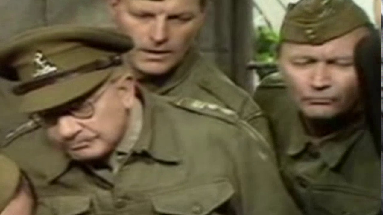 08 Dad's Army The Day The Balloon Went Up S3 - YouTube
