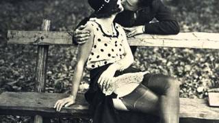 Positively, Absolutely (Does She Love Me?) - The Piccadilly Revels Band - Columbia 4144