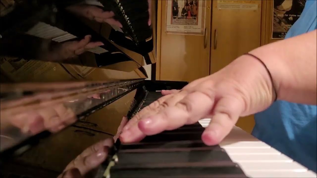 Alan Menken. Colors of the Wings (from Disney`s Pocahontas). Arr. of E. Lazaro