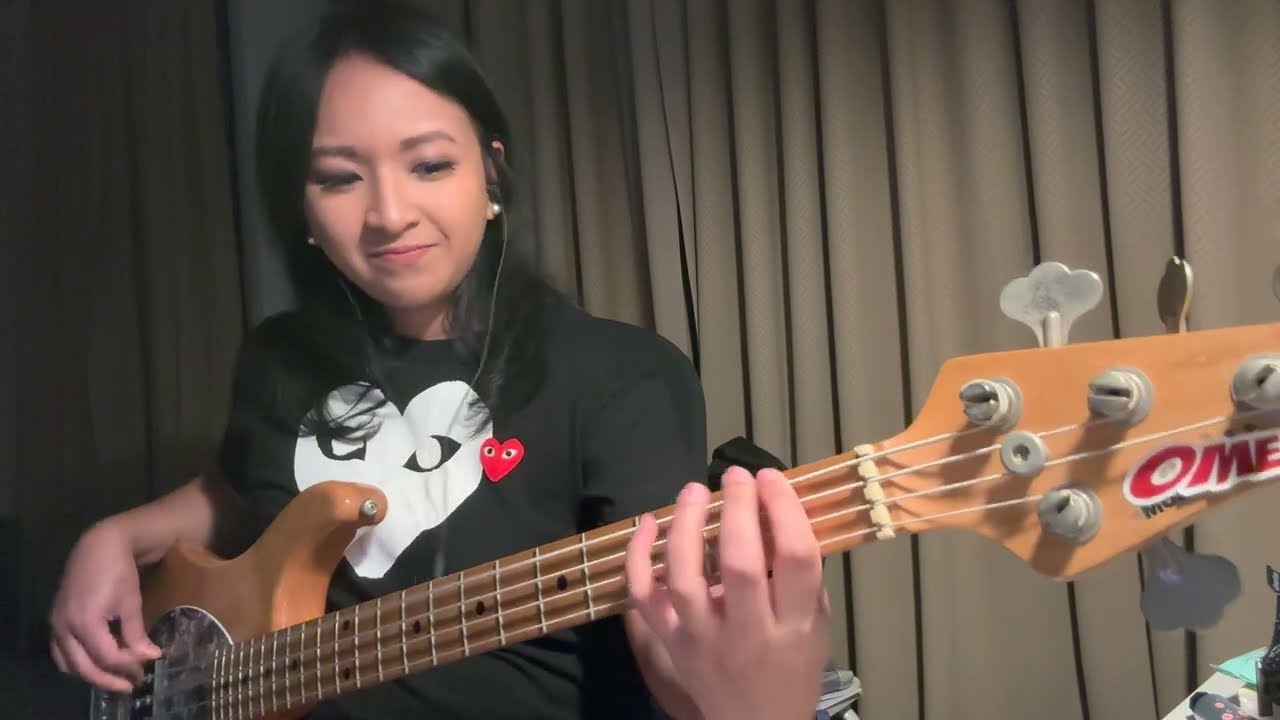 "Time is Running Out” - Muse (Bass Cover by Nissa Hamzah)