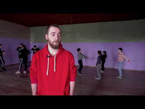 თაზო ხალხელაური -მოცეკვავე