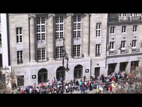 Apple Store Launch