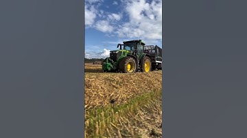HELP?! O.K. 🦧🔥☠️ #johndeere #logging #stihl #lumberjack #fyp #norway #tractor #harvest #claas