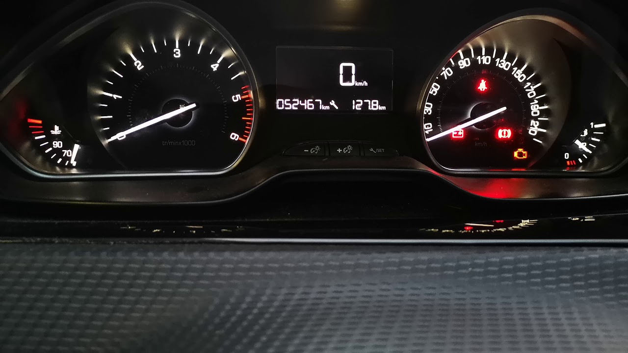Reinitialiser Voyant Service Maintenance Sur Peugeot 208 Peugeot 208 A9 Mk 1