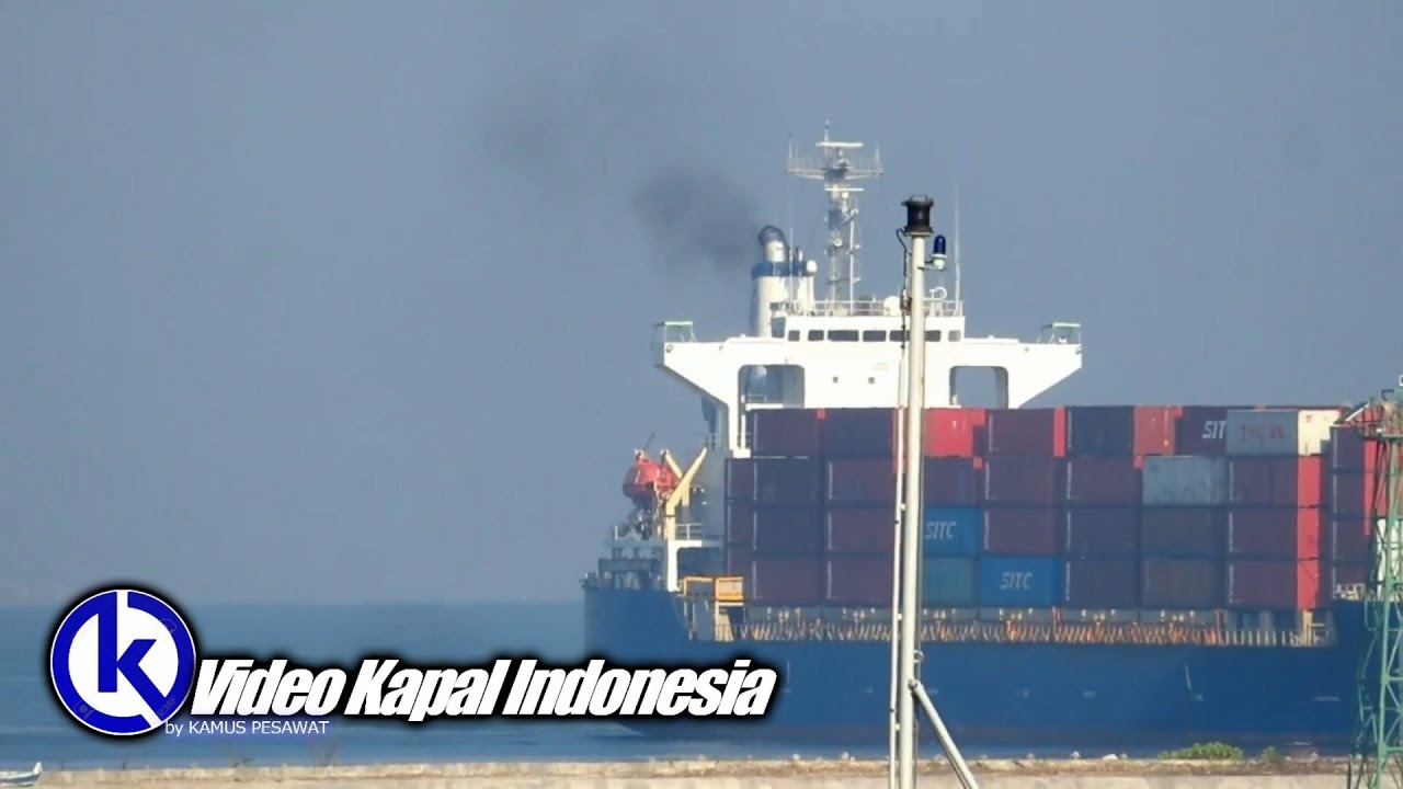 CTP FORTUNE Cargo Ship At Port Off Makassar (Video Kapal Indonesia ...