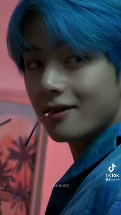 KIM TAEHYUNG in HAVANA 🔥😚