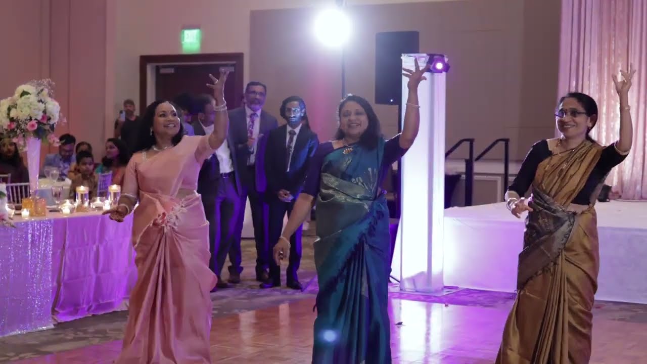 Kerala Wedding Reception - Family Dance