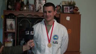 Hablamos con Santiago Mildemberger que practica Taekwondo y se consagró campeón en Valle María