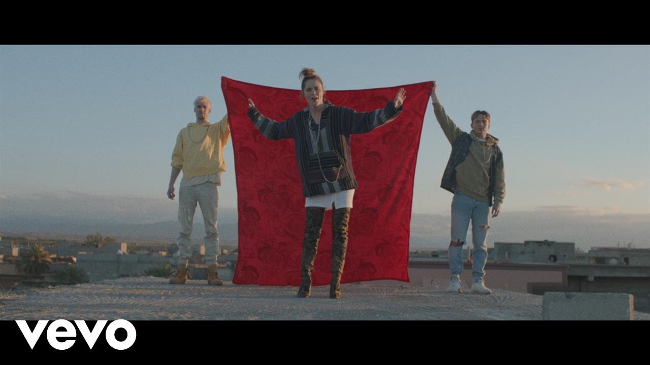 off bloom - Falcon Eye