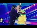 اليسا تقبل وتحضن متسابق في برنامج " اكس فاكتور " بعد طلبه الزواج من اليسا - الحلقة الاولي 14-3-2015