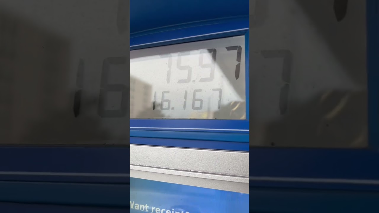 When filling the gas tank is scary 😟 || 