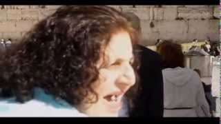 Tv4 Reporter Blir Störd Av Skrikande Kvinna