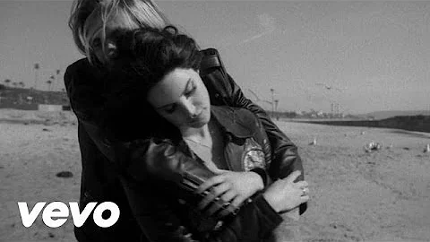 The Neighbourhood - The Beach (feat. Lana Del Rey)