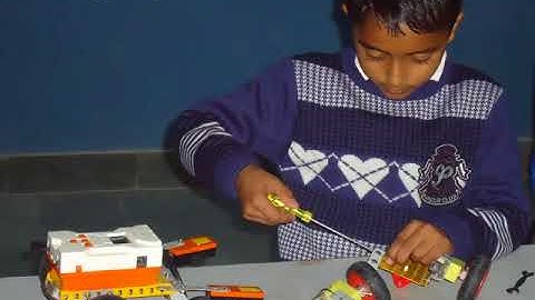 Modern SAndeepni School-Robotics 2014