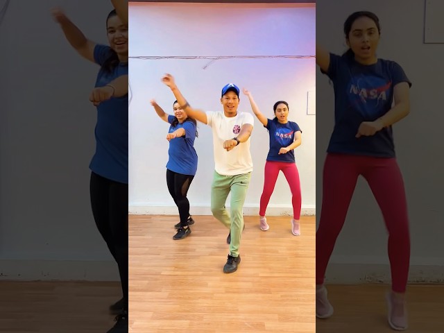 Lagayab char Danda 😜 #bhojpurisong #trending #trendingshorts #trend #dance #dancevideo #shorts class=