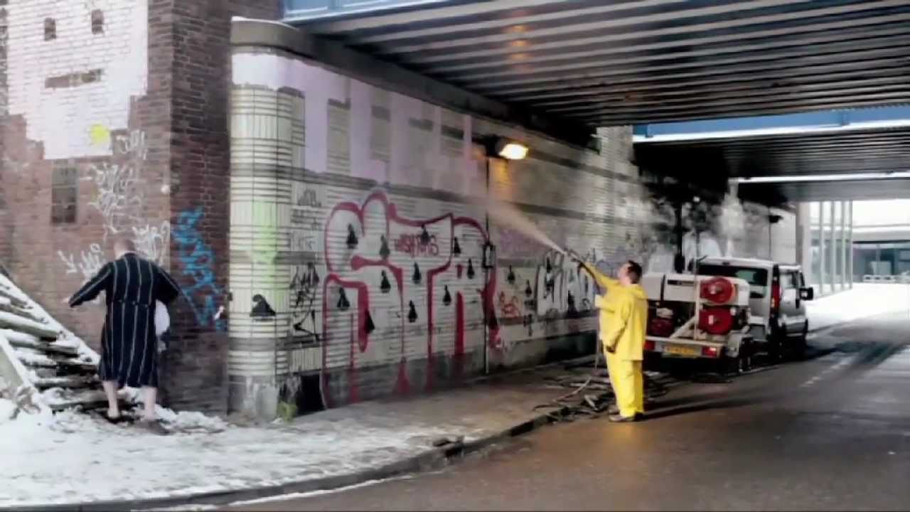 Brugman Reclame: Graffiti - YouTube