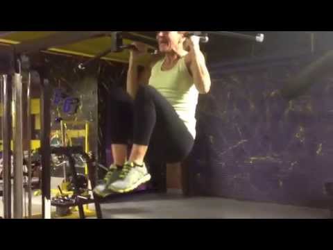 Pull up/knee raise