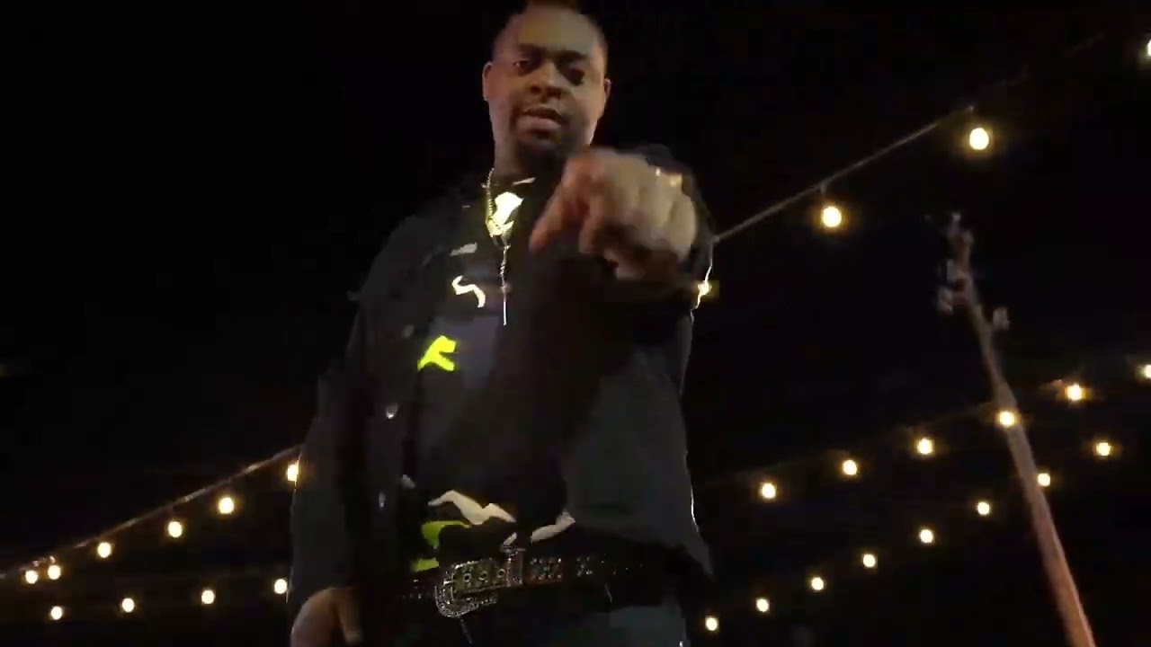 FAY HULIO ( TRAINS ) VIDEO