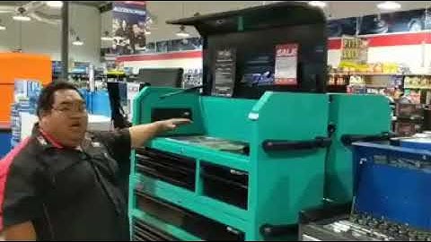 Al shows us the latest SP Tools Tool kit in their new teal colourway!