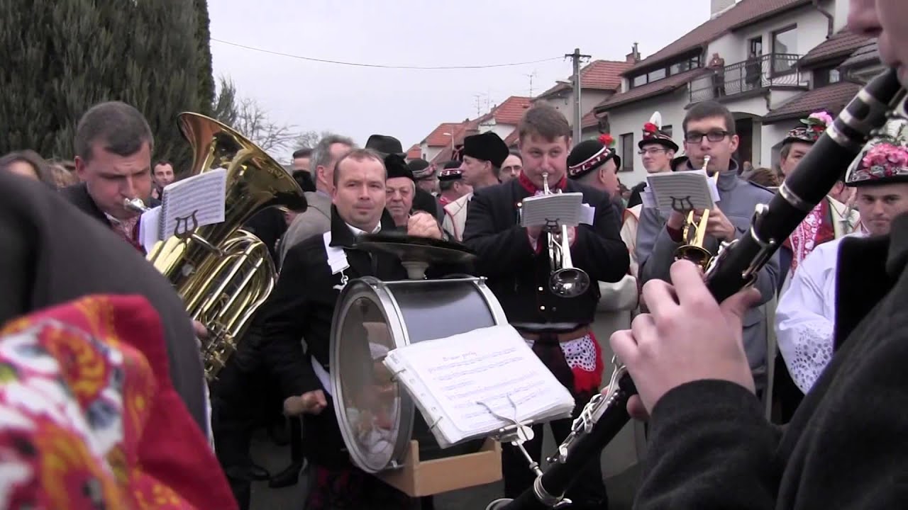 SVATOBOŘICE-MISTŘÍN-SLOVÁCKÉ HODY S VĚNCEM 2014 (u druhé stárky)