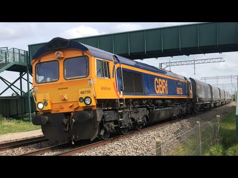 Harborough station BRAYBROOKE FOOT Crossing CLASS 222S EMR class 66s GBRFS HIGH SPEED 9/5/22