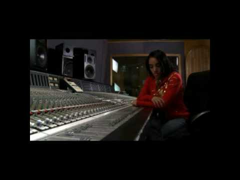 Chanelle Ray "Star Struck" EPK (Interview)