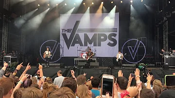 The Vamps - Somebody To You (Live)