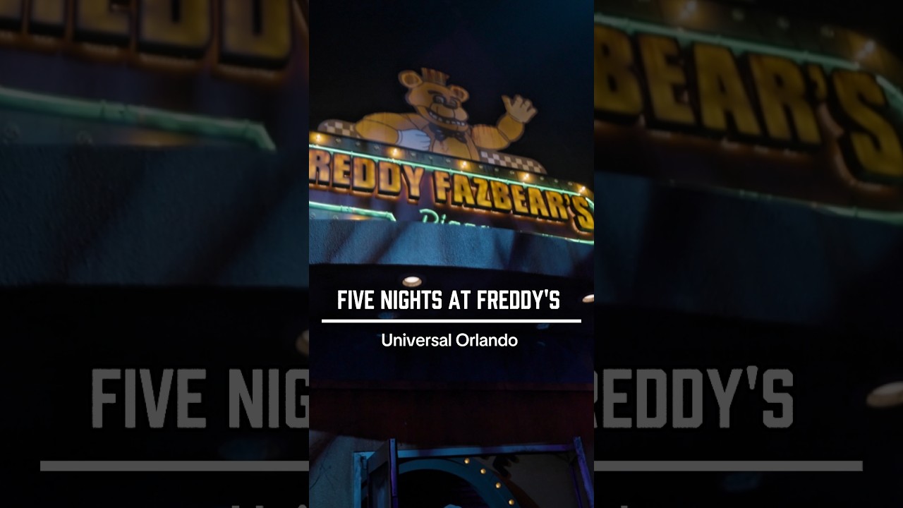 Five Nights at Freddy's haunted house at HHN Orlando! #fivenightsatfreddys #fnaf #freddyfazbear