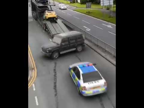 G Wagon AMG Police Chase Insane Move Flips Over And Lands Perfectly 