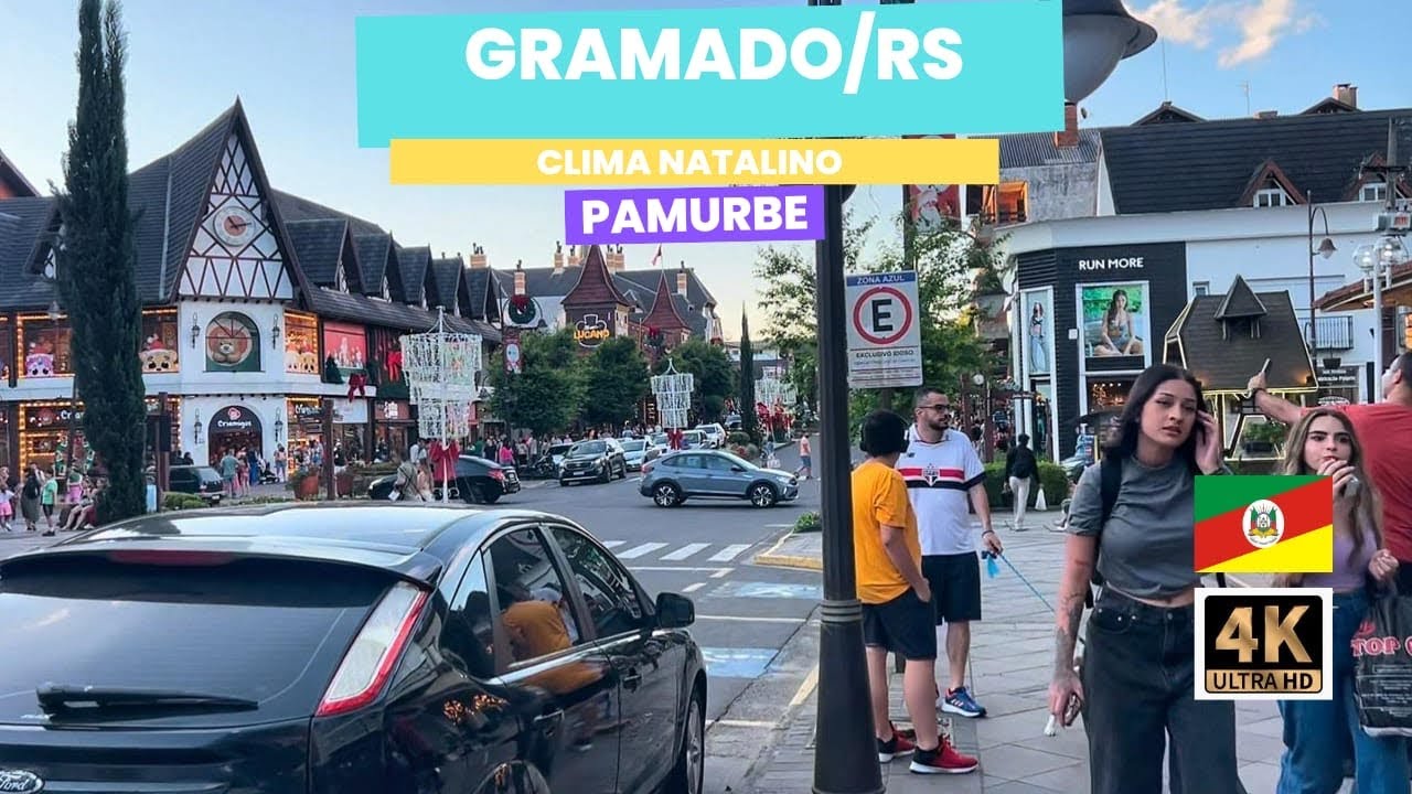 Clima Natalino em Gramado. Caminhada pelas ruas agitadas no feriado.