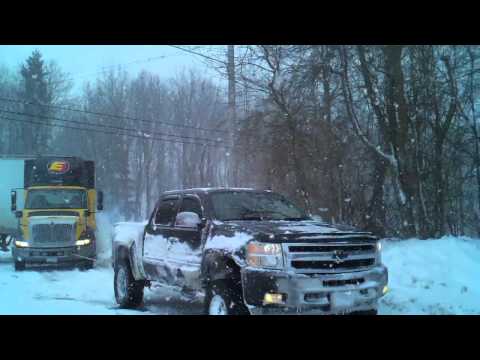 Silverado Pulls 18 Wheeler